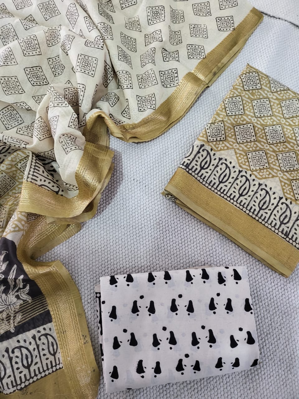 Hand Block Maheshwari Silk suit