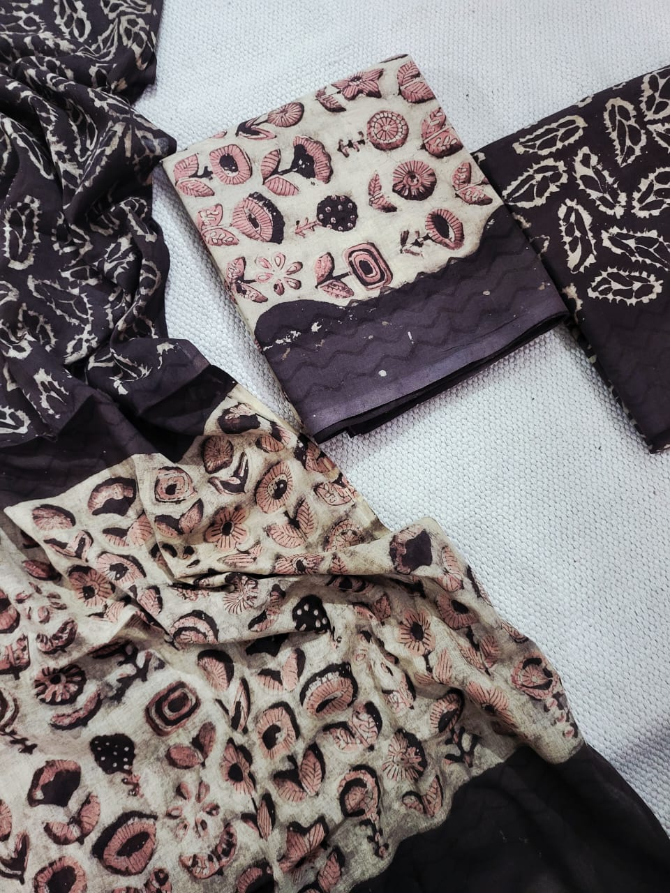 NASHPAL AJRAKH COTTON SUITS