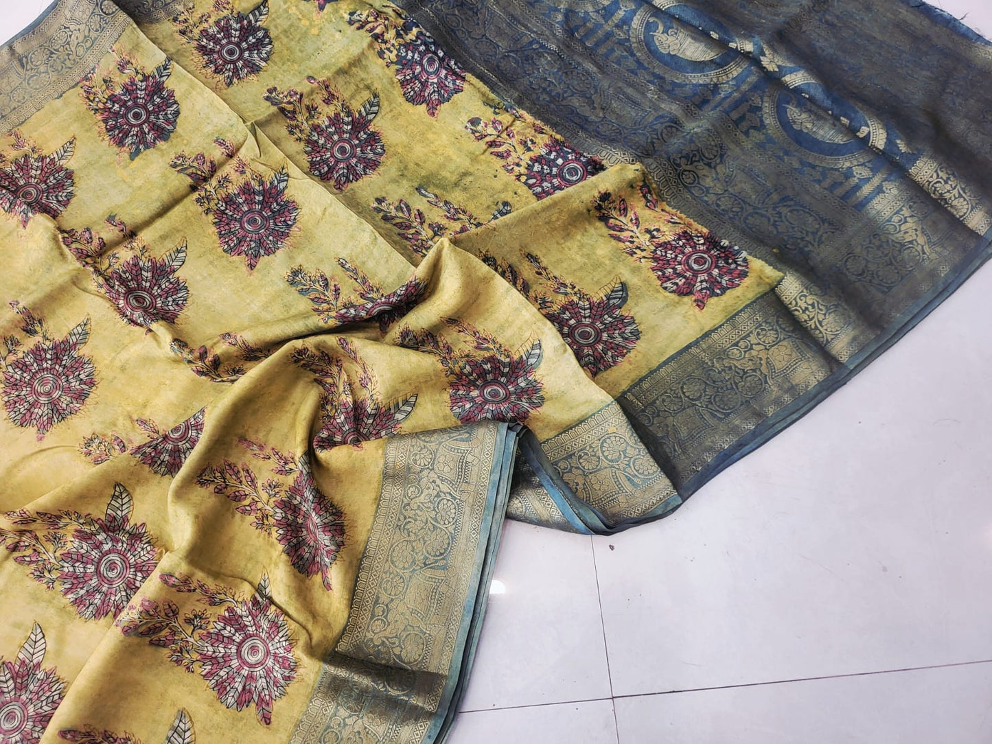 Nashpal Pomegranate Dola silk sarees