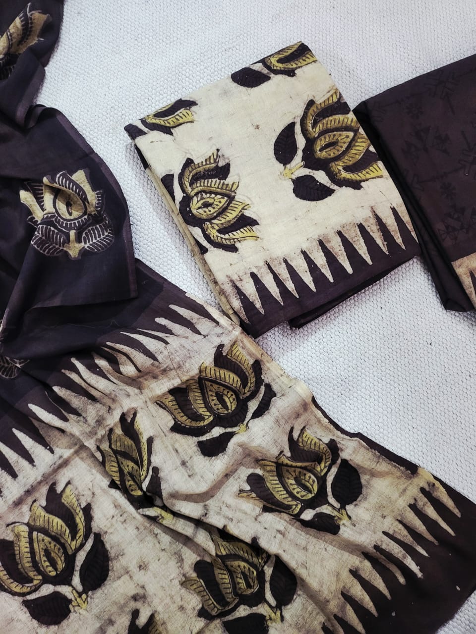 NASHPAL AJRAKH COTTON SUITS