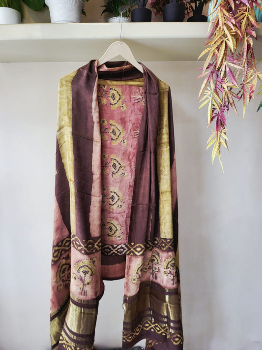 Nashpal  Tissue zari lagadi dupatta modal silk sets