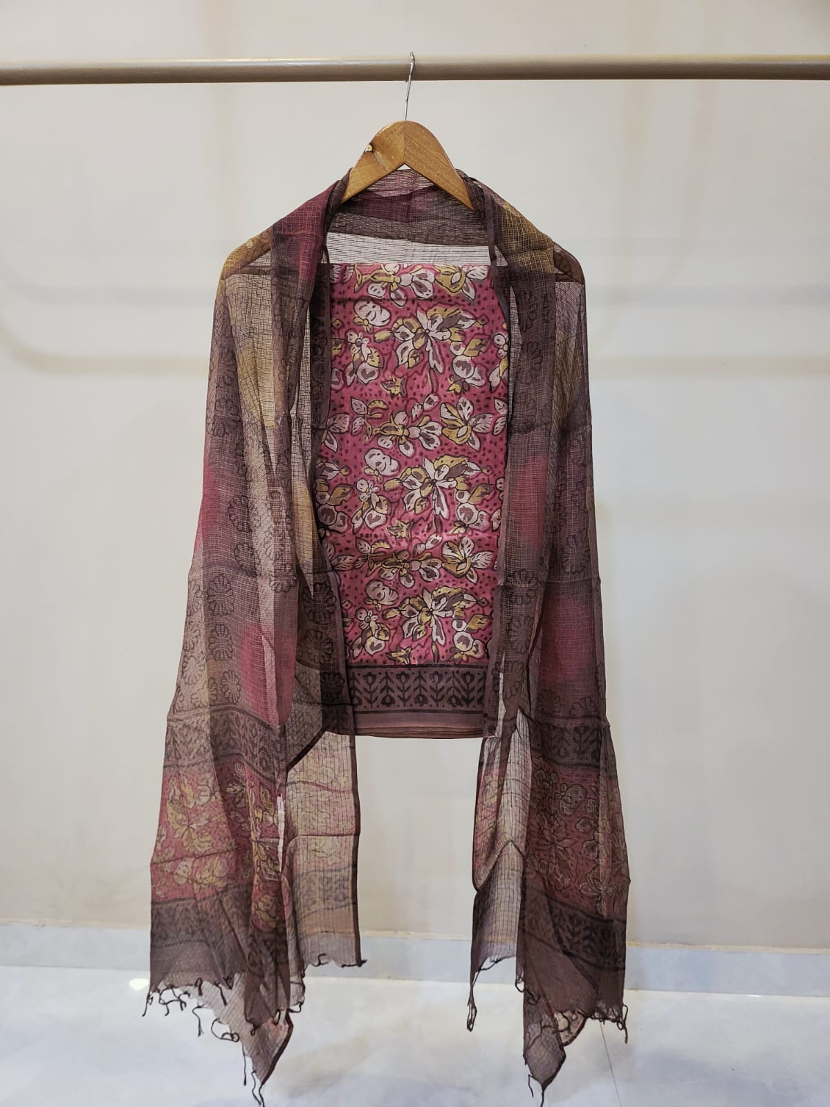 Nashpal kota cotton suits sets